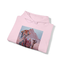 Load image into Gallery viewer, Giza Queen Unisex Heavy Blend Hooded Sweatshirt