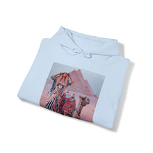 Load image into Gallery viewer, Giza Queen Unisex Heavy Blend Hooded Sweatshirt